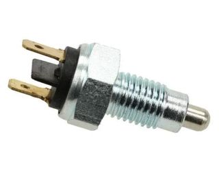 SWB Geri Vites Müşürü İki Fişli Golf1 Golf2 74-91 T2 Polo T3 020941521a 941520002